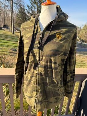 UPS United Parcel Service Hoodie Hooded Sweatshirt  UPS